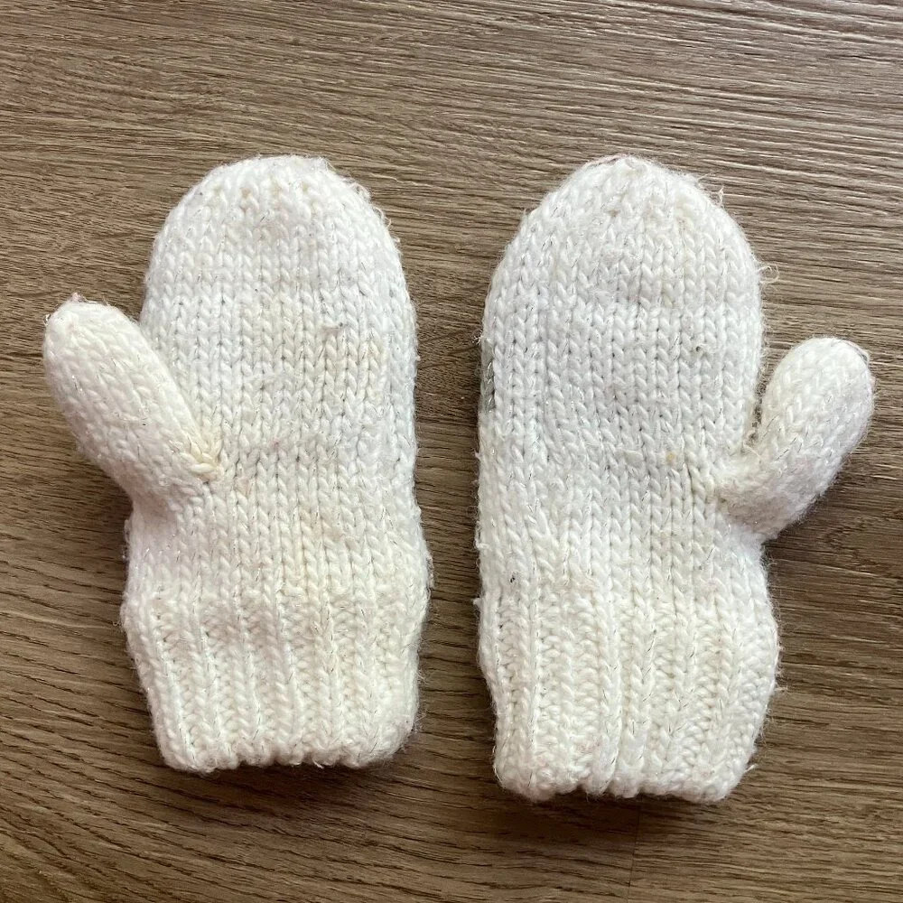 4T/5T The Children's Place Toddler Knit Hat & Mittens Winter